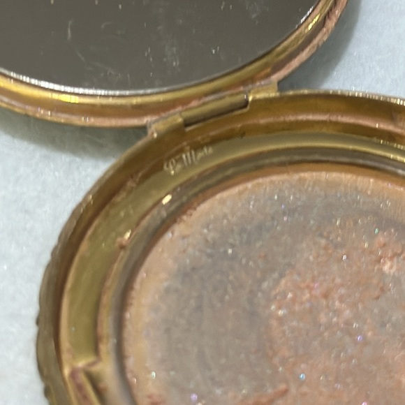 La mode vintage mother of pearl small compact - Picture 9 of 10